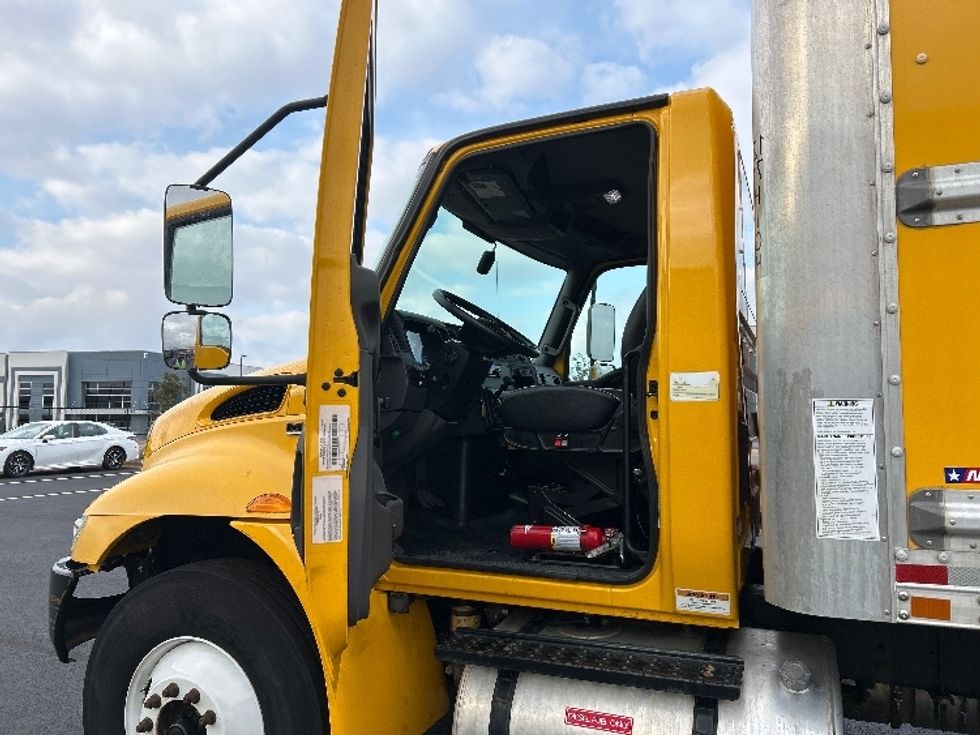 Medium Duty Box Truck-Light and Medium Duty Trucks-International-2021-MV607-Madison-AL-178,313\n\t\tmiles-$ 48,500 - Image 17