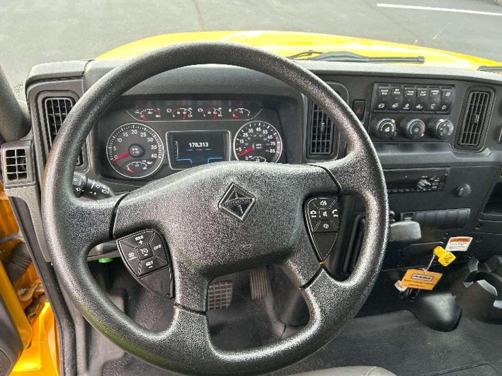 Medium Duty Box Truck-Light and Medium Duty Trucks-International-2021-MV607-Madison-AL-178,313\n\t\tmiles-$ 48,500 - Image 19