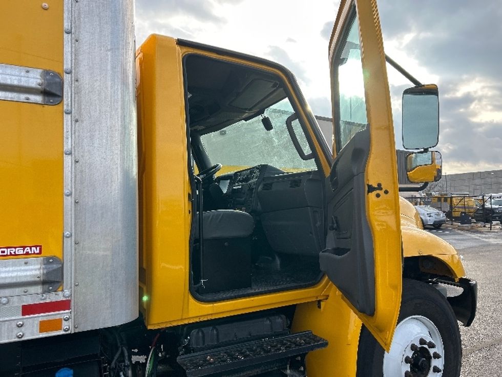 Medium Duty Box Truck-Light and Medium Duty Trucks-International-2021-MV607-Madison-AL-178,313\n\t\tmiles-$ 48,500 - Image 20