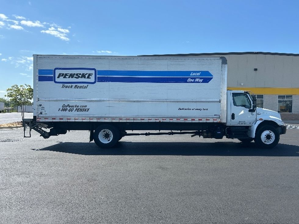 Medium Duty Box Truck-Light and Medium Duty Trucks-International-2021-MV607-Madison-AL-198,454\n\t\tmiles-$ 54,750 - Image 15