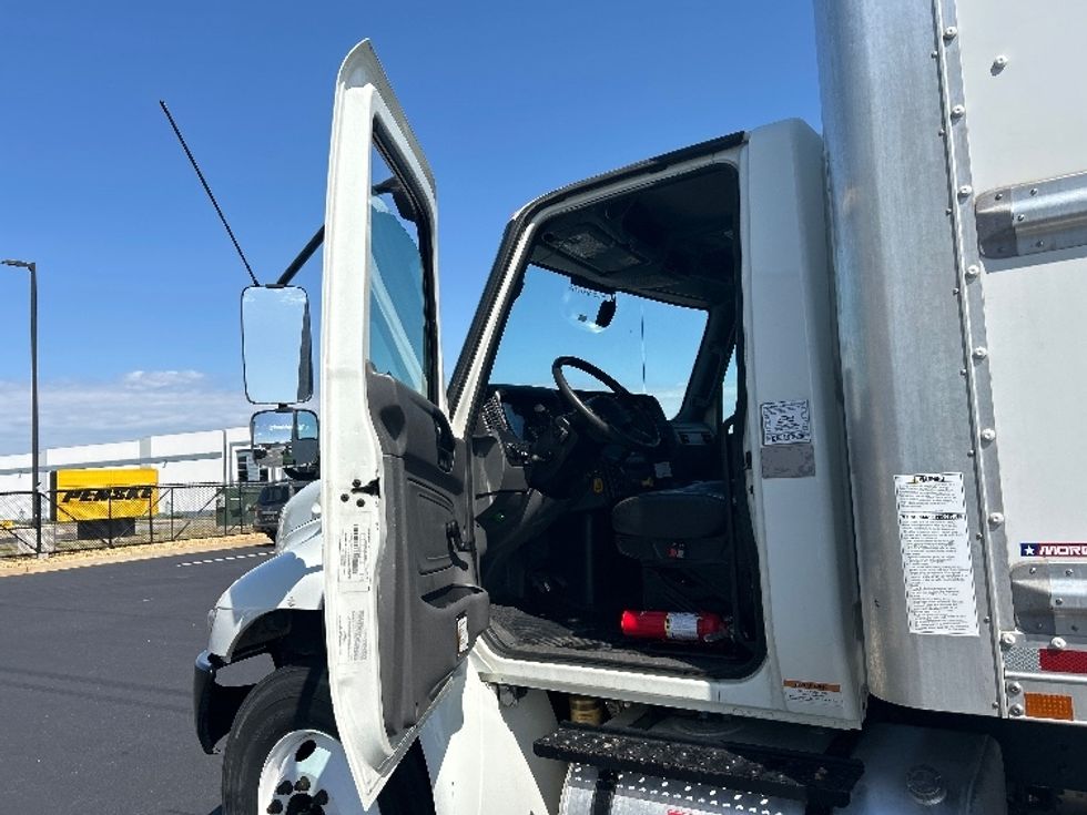 Medium Duty Box Truck-Light and Medium Duty Trucks-International-2021-MV607-Madison-AL-198,454\n\t\tmiles-$ 54,750 - Image 16