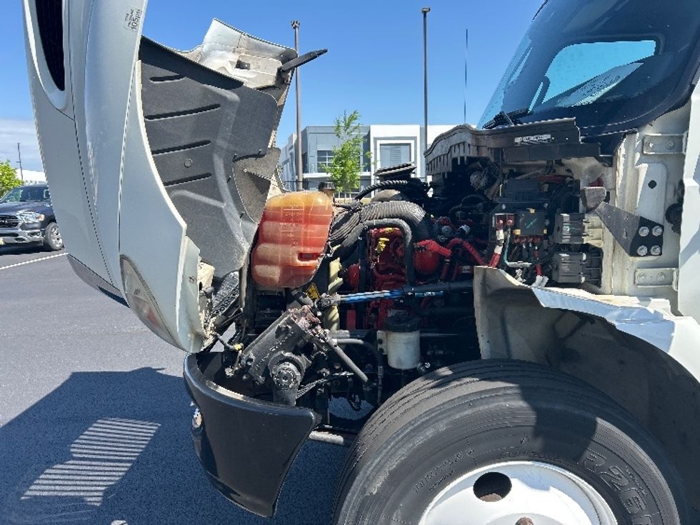 Medium Duty Box Truck-Light and Medium Duty Trucks-International-2021-MV607-Madison-AL-198,454\n\t\tmiles-$ 54,750 - Image 24