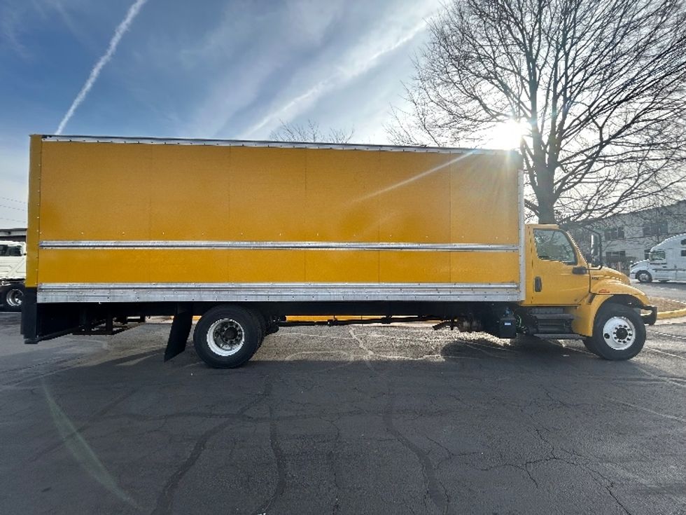 Medium Duty Box Truck-Light and Medium Duty Trucks-International-2021-MV607-Manassas-VA-220,043\n\t\tmiles-$ 37,750 - Image 13