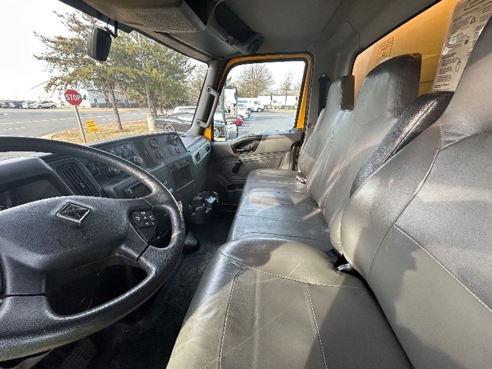 Medium Duty Box Truck-Light and Medium Duty Trucks-International-2021-MV607-Manassas-VA-220,043\n\t\tmiles-$ 37,750 - Image 17