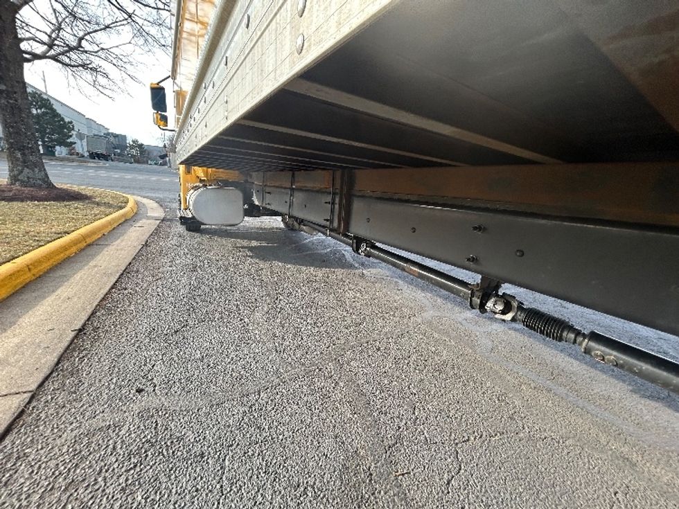 Medium Duty Box Truck-Light and Medium Duty Trucks-International-2021-MV607-Manassas-VA-220,043\n\t\tmiles-$ 37,750 - Image 4