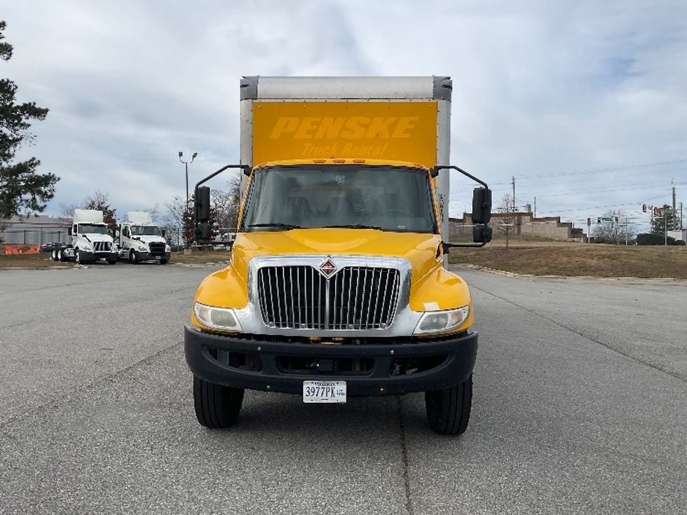 Medium Duty Box Truck-Light and Medium Duty Trucks-International-2021-MV607-Mcdonough-GA-203,741\n\t\tmiles-$ 44,500 - Image 1