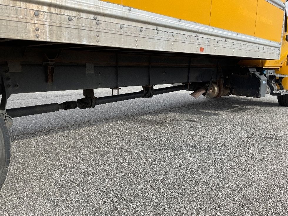 Medium Duty Box Truck-Light and Medium Duty Trucks-International-2021-MV607-Mcdonough-GA-203,741\n\t\tmiles-$ 44,500 - Image 13