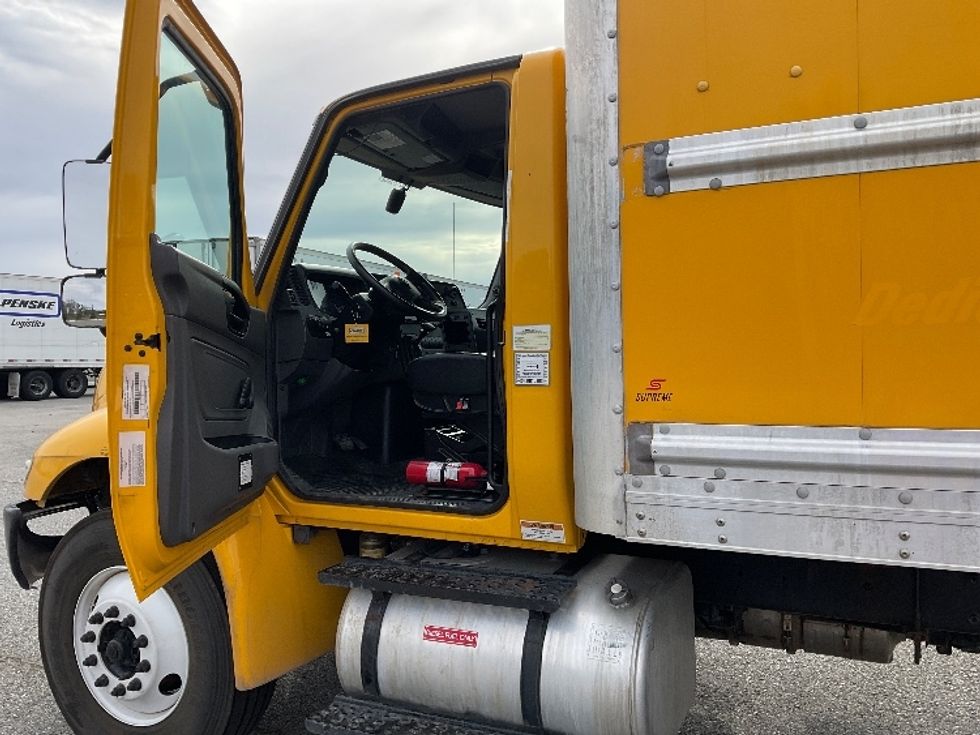 Medium Duty Box Truck-Light and Medium Duty Trucks-International-2021-MV607-Mcdonough-GA-203,741\n\t\tmiles-$ 44,500 - Image 15