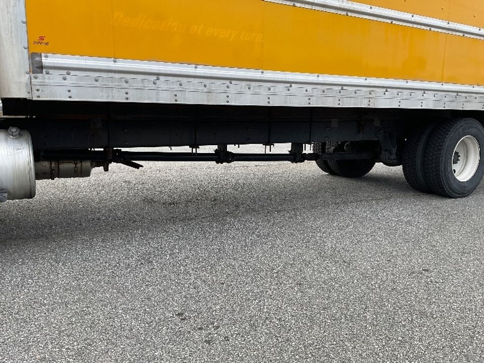 Medium Duty Box Truck-Light and Medium Duty Trucks-International-2021-MV607-Mcdonough-GA-203,741\n\t\tmiles-$ 44,500 - Image 4