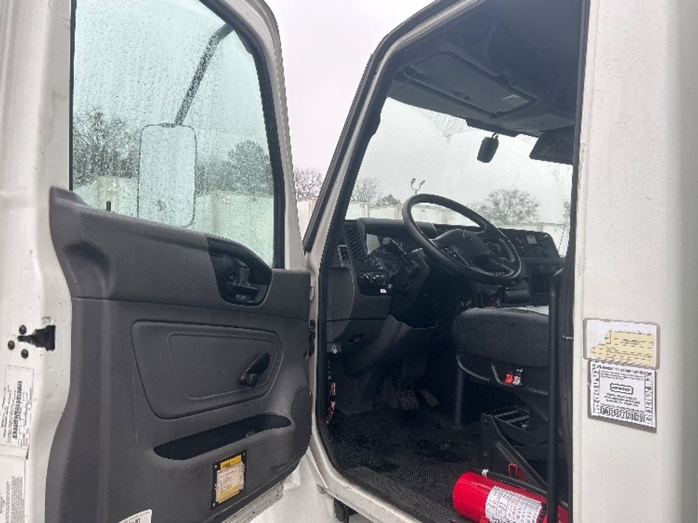 Medium Duty Box Truck-Light and Medium Duty Trucks-International-2021-MV607-Mcdonough-GA-223,072\n\t\tmiles-$ 50,000 - Image 16
