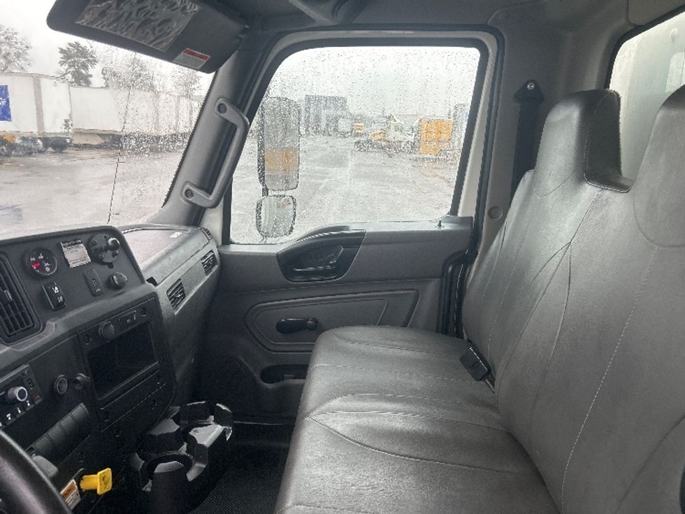 Medium Duty Box Truck-Light and Medium Duty Trucks-International-2021-MV607-Mcdonough-GA-223,072\n\t\tmiles-$ 50,000 - Image 19