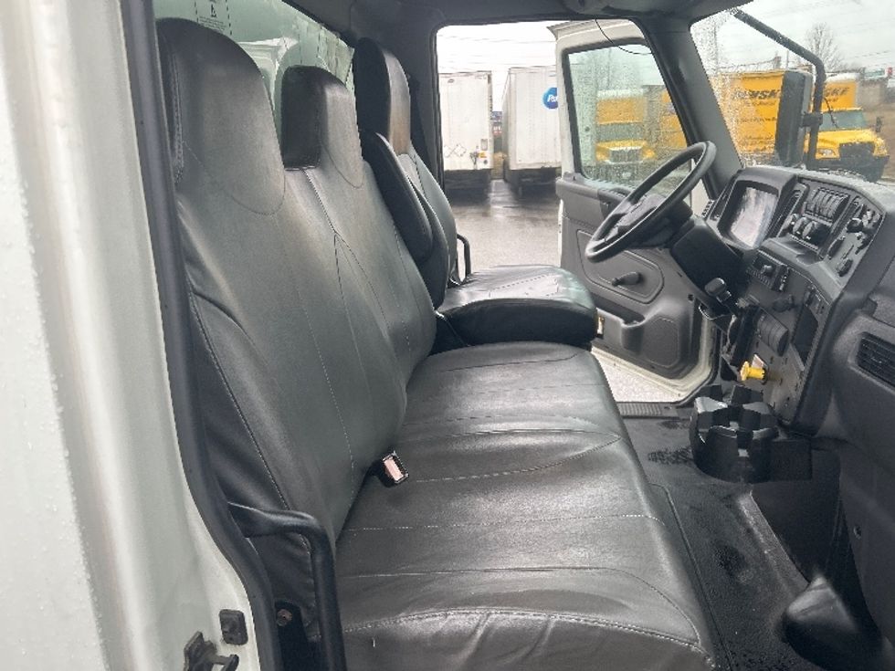 Medium Duty Box Truck-Light and Medium Duty Trucks-International-2021-MV607-Mcdonough-GA-223,072\n\t\tmiles-$ 50,000 - Image 22