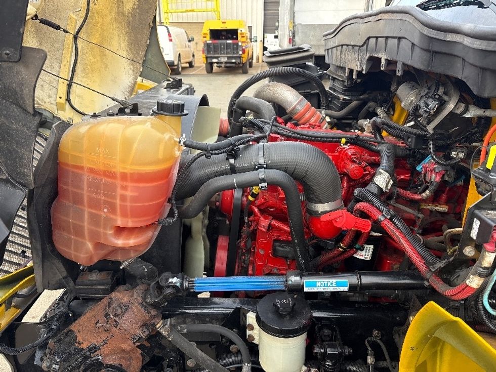 Medium Duty Box Truck-Light and Medium Duty Trucks-International-2021-MV607-Mebane-NC-142,884\n\t\tmiles-$ 52,000 - Image 23