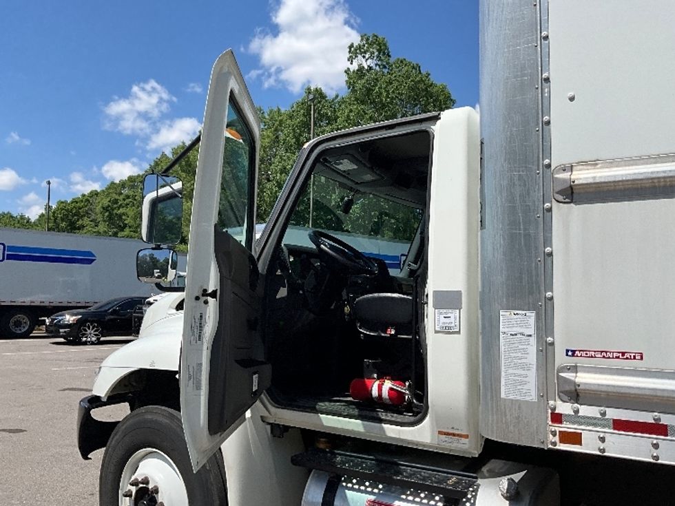 Medium Duty Box Truck-Light and Medium Duty Trucks-International-2021-MV607-Mebane-NC-142,925\n\t\tmiles-$ 63,250 - Image 16