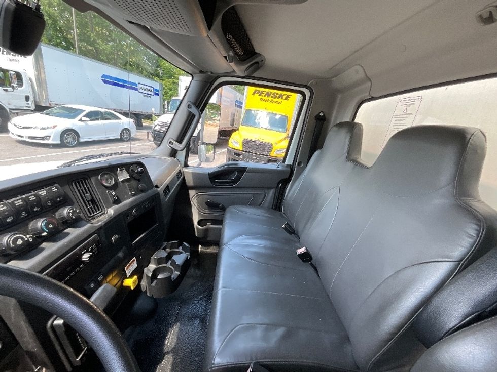 Medium Duty Box Truck-Light and Medium Duty Trucks-International-2021-MV607-Mebane-NC-142,925\n\t\tmiles-$ 63,250 - Image 19