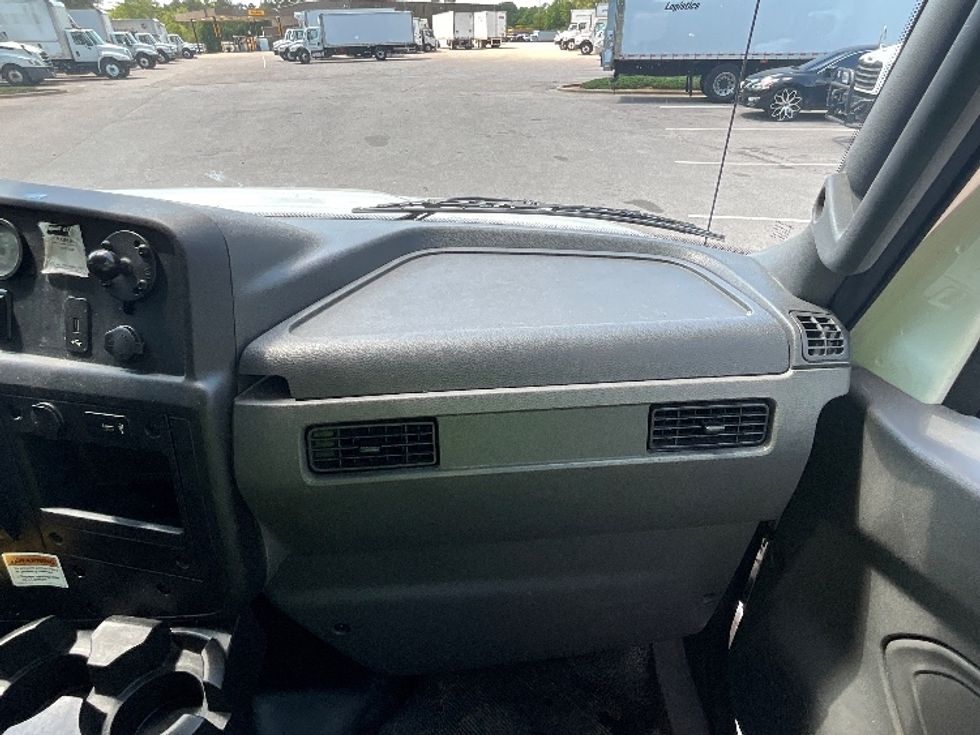 Medium Duty Box Truck-Light and Medium Duty Trucks-International-2021-MV607-Mebane-NC-142,925\n\t\tmiles-$ 63,250 - Image 21