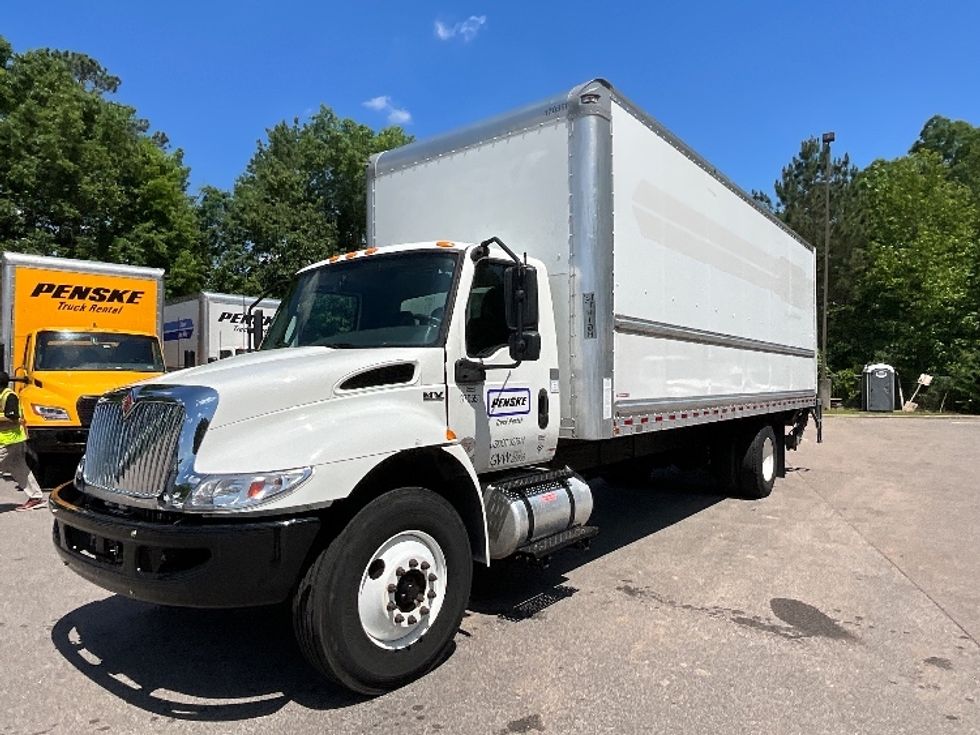 Medium Duty Box Truck-Light and Medium Duty Trucks-International-2021-MV607-Mebane-NC-142,925\n\t\tmiles-$ 63,250 - Image 3