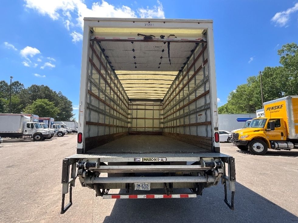 Medium Duty Box Truck-Light and Medium Duty Trucks-International-2021-MV607-Mebane-NC-142,925\n\t\tmiles-$ 63,250 - Image 8