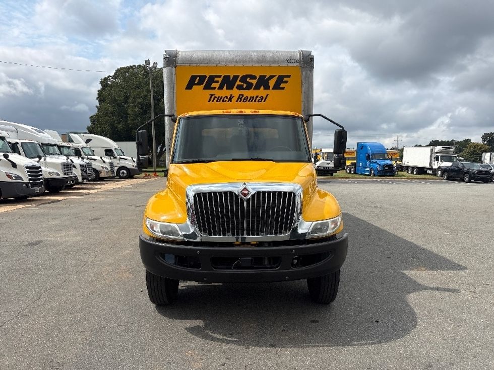 Medium Duty Box Truck-Light and Medium Duty Trucks-International-2021-MV607-Mebane-NC-168,456\n\t\tmiles-$ 38,250 - Image 2