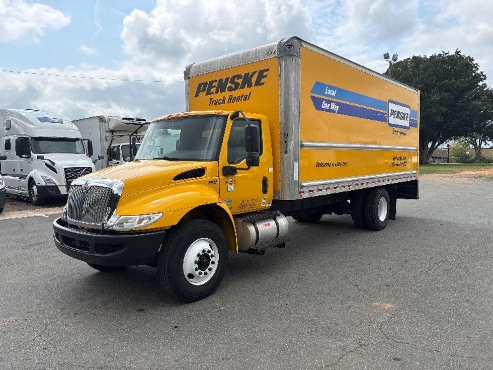 Medium Duty Box Truck-Light and Medium Duty Trucks-International-2021-MV607-Mebane-NC-168,456\n\t\tmiles-$ 38,250 - Image 3