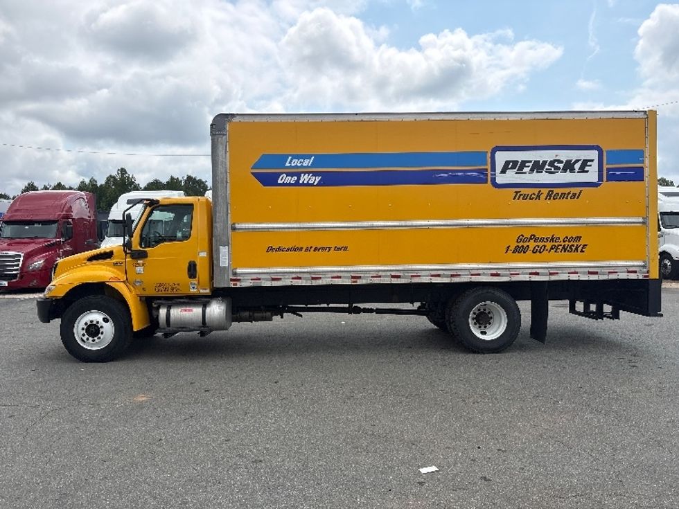 Medium Duty Box Truck-Light and Medium Duty Trucks-International-2021-MV607-Mebane-NC-168,456\n\t\tmiles-$ 38,250 - Image 4