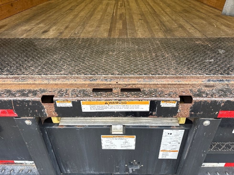 Medium Duty Box Truck-Light and Medium Duty Trucks-International-2021-MV607-Mebane-NC-168,456\n\t\tmiles-$ 38,250 - Image 9