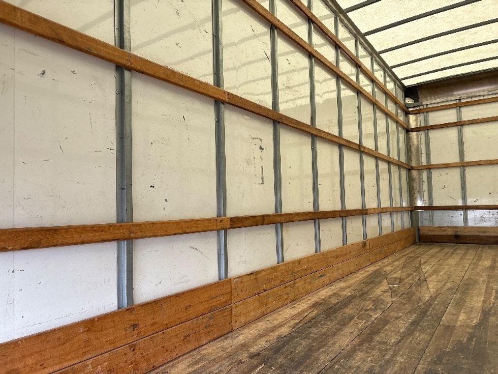 Medium Duty Box Truck-Light and Medium Duty Trucks-International-2021-MV607-Mebane-NC-170,416\n\t\tmiles-$ 41,250 - Image 10