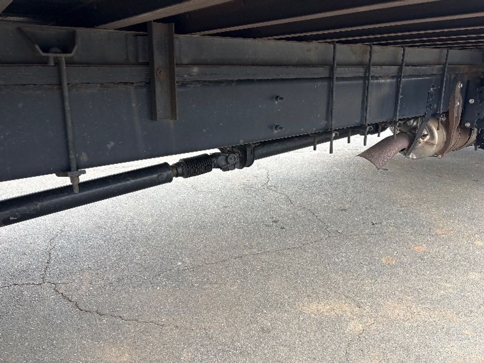 Medium Duty Box Truck-Light and Medium Duty Trucks-International-2021-MV607-Mebane-NC-170,416\n\t\tmiles-$ 41,250 - Image 13