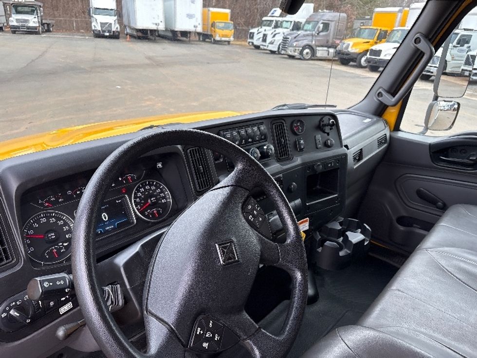 Medium Duty Box Truck-Light and Medium Duty Trucks-International-2021-MV607-Mebane-NC-170,416\n\t\tmiles-$ 41,250 - Image 16