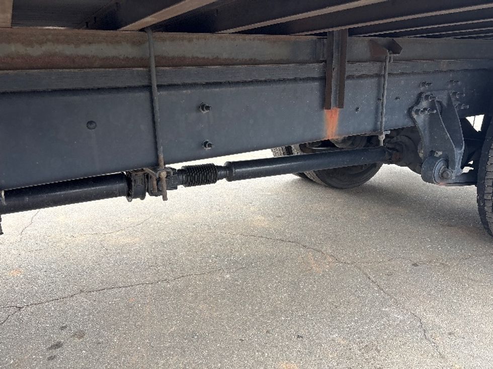 Medium Duty Box Truck-Light and Medium Duty Trucks-International-2021-MV607-Mebane-NC-170,416\n\t\tmiles-$ 41,250 - Image 5