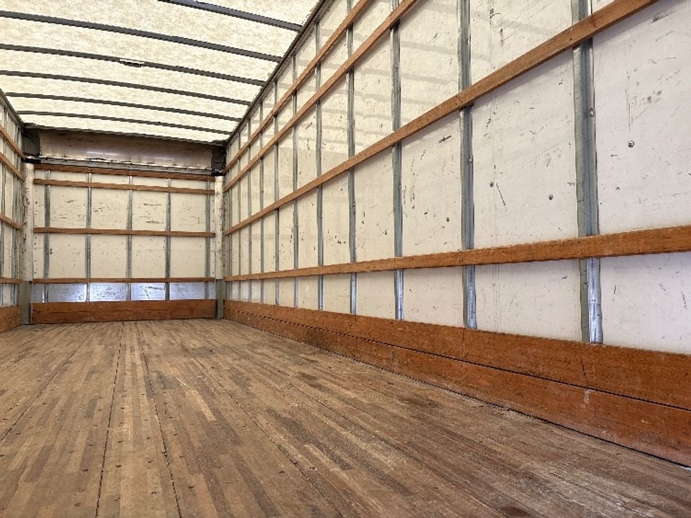 Medium Duty Box Truck-Light and Medium Duty Trucks-International-2021-MV607-Mebane-NC-170,637\n\t\tmiles-$ 47,750 - Image 11