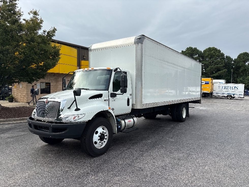 Medium Duty Box Truck-Light and Medium Duty Trucks-International-2021-MV607-Mebane-NC-175,051\n\t\tmiles-$ 57,000 - Image 3