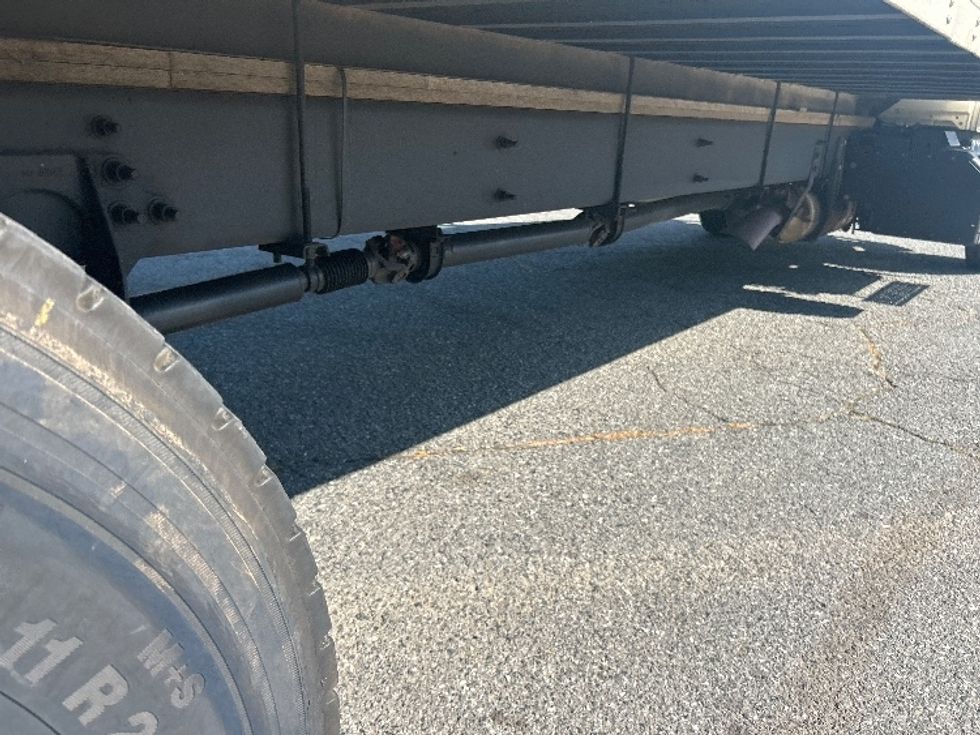 Medium Duty Box Truck-Light and Medium Duty Trucks-International-2021-MV607-Mebane-NC-182,083\n\t\tmiles-$ 56,250 - Image 14