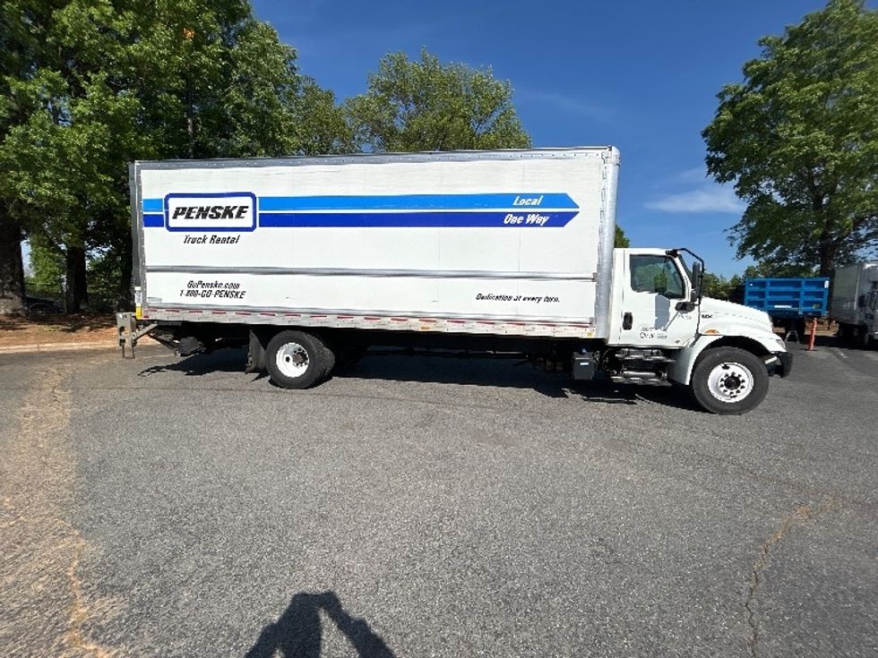 Medium Duty Box Truck-Light and Medium Duty Trucks-International-2021-MV607-Mebane-NC-182,083\n\t\tmiles-$ 56,250 - Image 15