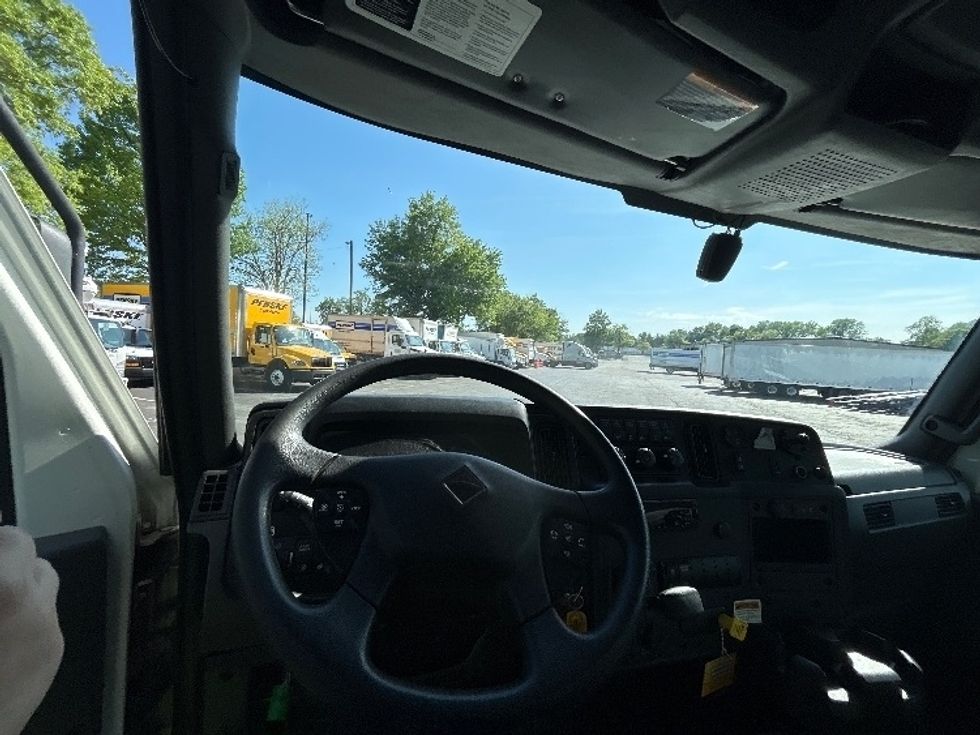 Medium Duty Box Truck-Light and Medium Duty Trucks-International-2021-MV607-Mebane-NC-182,083\n\t\tmiles-$ 56,250 - Image 18