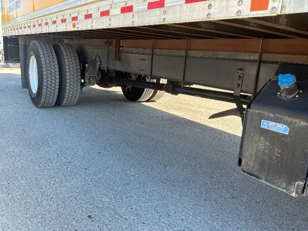 Medium Duty Box Truck-Light and Medium Duty Trucks-International-2021-MV607-Mebane-NC-198,683\n\t\tmiles-$ 33,500 - Image 13