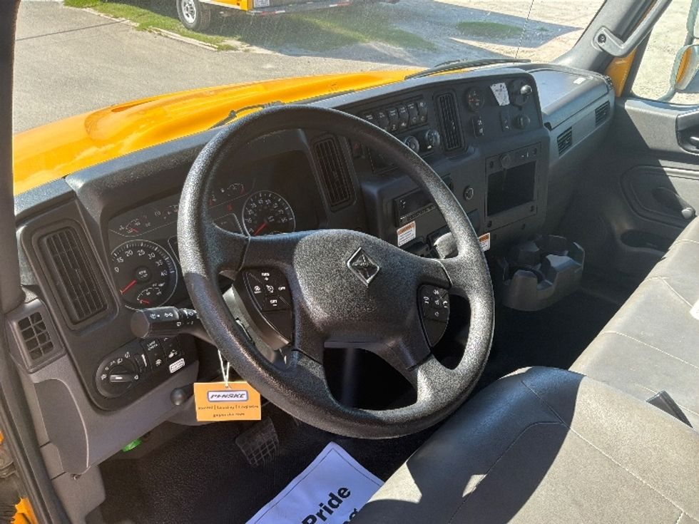 Medium Duty Box Truck-Light and Medium Duty Trucks-International-2021-MV607-Mebane-NC-198,683\n\t\tmiles-$ 33,500 - Image 16