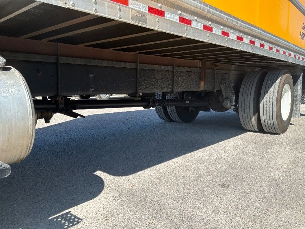 Medium Duty Box Truck-Light and Medium Duty Trucks-International-2021-MV607-Mebane-NC-198,683\n\t\tmiles-$ 33,500 - Image 5