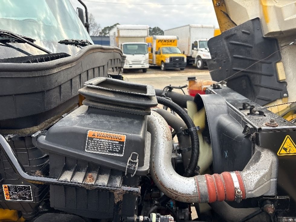 Medium Duty Box Truck-Light and Medium Duty Trucks-International-2021-MV607-Mebane-NC-213,657\n\t\tmiles-$ 41,250 - Image 22