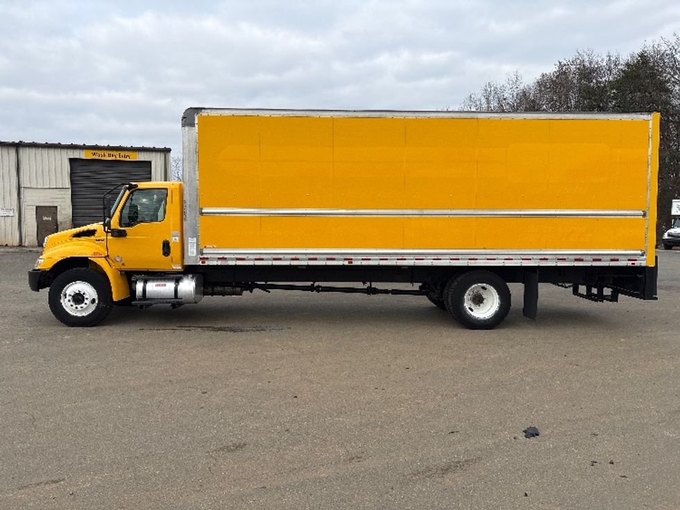 Medium Duty Box Truck-Light and Medium Duty Trucks-International-2021-MV607-Mebane-NC-213,657\n\t\tmiles-$ 41,250 - Image 4