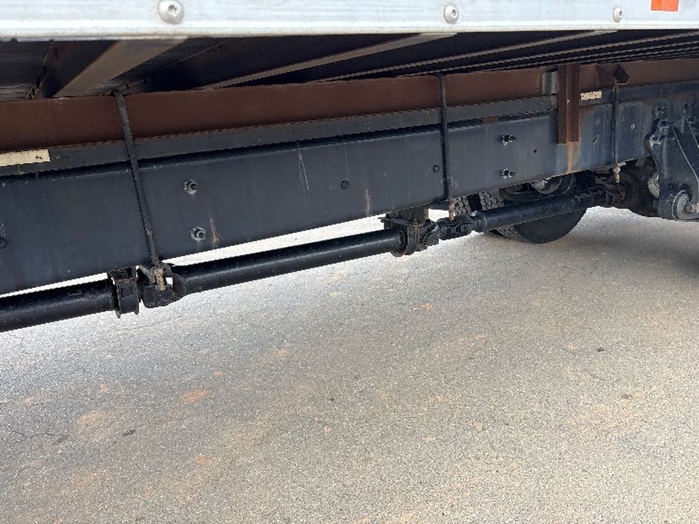 Medium Duty Box Truck-Light and Medium Duty Trucks-International-2021-MV607-Mebane-NC-213,657\n\t\tmiles-$ 41,250 - Image 5