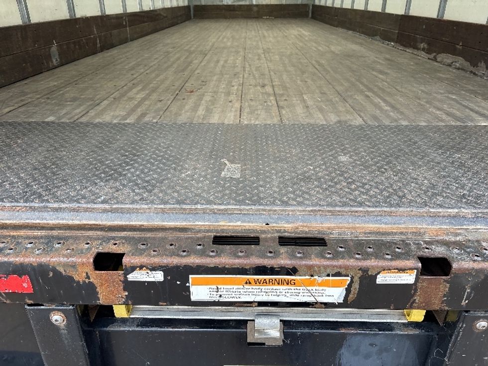 Medium Duty Box Truck-Light and Medium Duty Trucks-International-2021-MV607-Mebane-NC-213,657\n\t\tmiles-$ 41,250 - Image 9