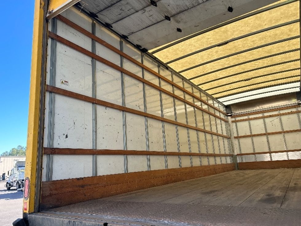 Medium Duty Box Truck-Light and Medium Duty Trucks-International-2021-MV607-Mebane-NC-225,001\n\t\tmiles-$ 38,500 - Image 11