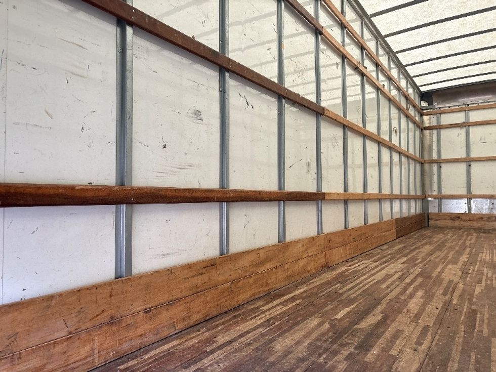 Medium Duty Box Truck-Light and Medium Duty Trucks-International-2021-MV607-Mebane-NC-250,432\n\t\tmiles-$ 34,000 - Image 10