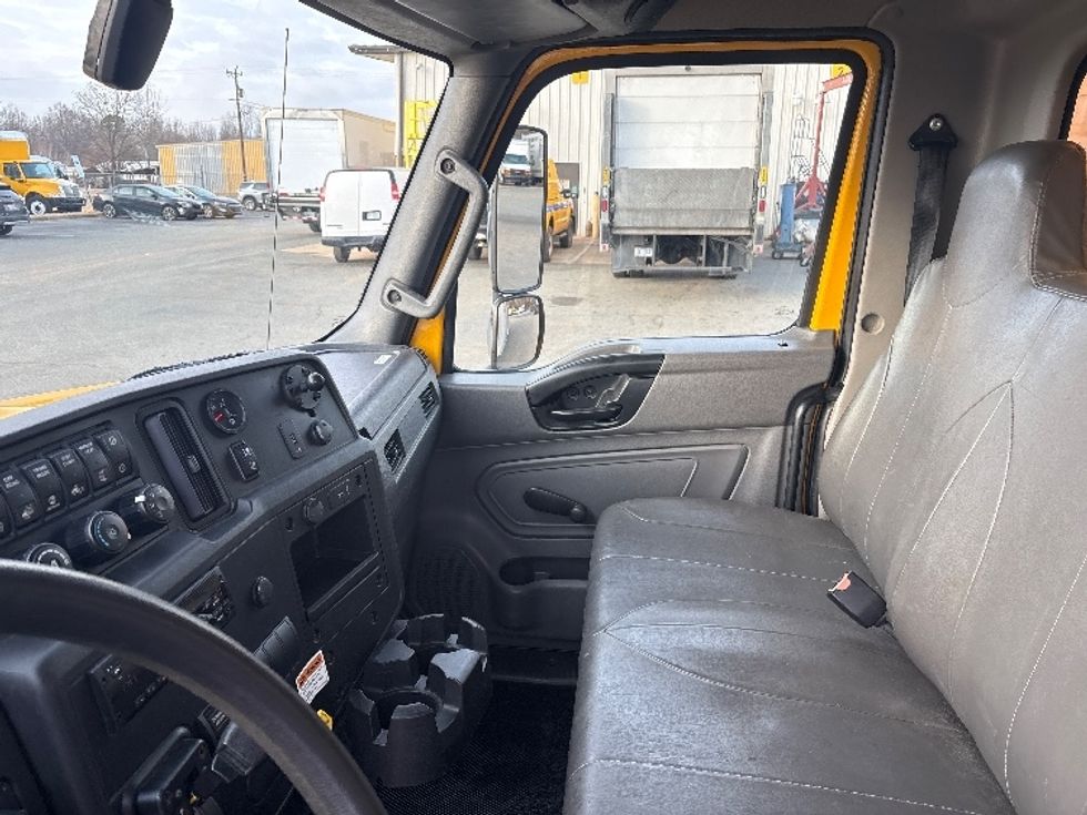 Medium Duty Box Truck-Light and Medium Duty Trucks-International-2021-MV607-Mebane-NC-250,432\n\t\tmiles-$ 34,000 - Image 18