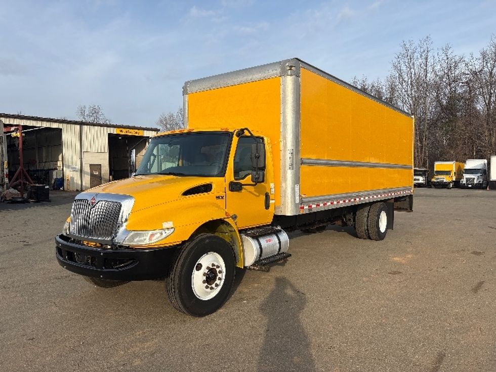 Medium Duty Box Truck-Light and Medium Duty Trucks-International-2021-MV607-Mebane-NC-250,432\n\t\tmiles-$ 34,000 - Image 3
