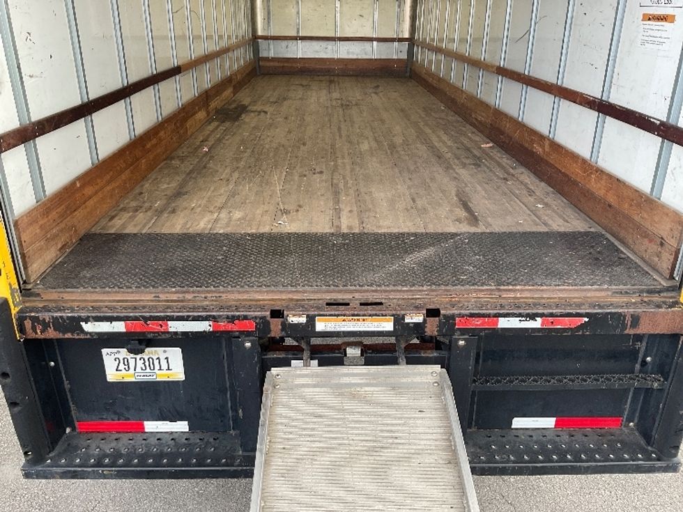 Medium Duty Box Truck-Light and Medium Duty Trucks-International-2021-MV607-Medley-FL-149,920\n\t\tmiles-$ 49,500 - Image 10