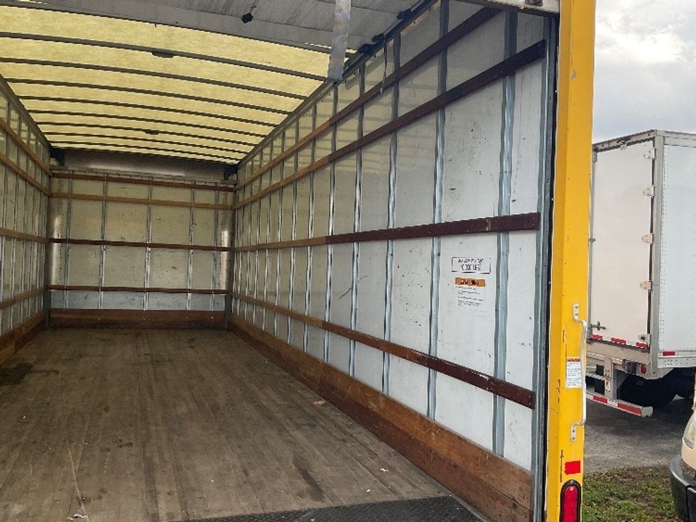 Medium Duty Box Truck-Light and Medium Duty Trucks-International-2021-MV607-Medley-FL-149,920\n\t\tmiles-$ 49,500 - Image 12