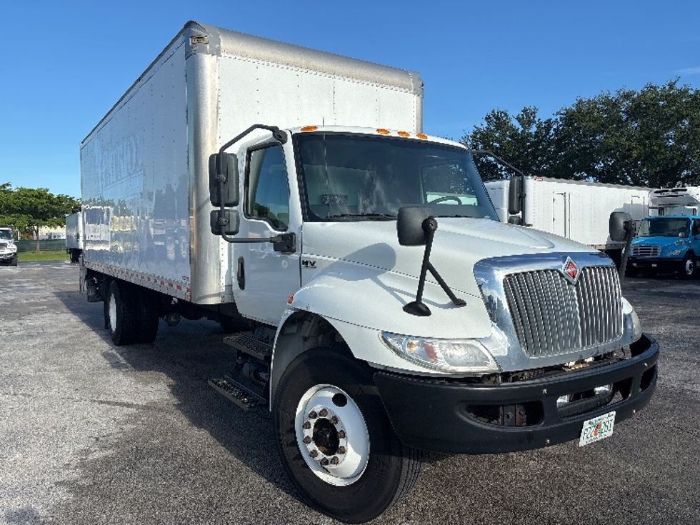 Medium Duty Box Truck-Light and Medium Duty Trucks-International-2021-MV607-Medley-FL-151,921\n\t\tmiles-$ 47,750 - Image 1