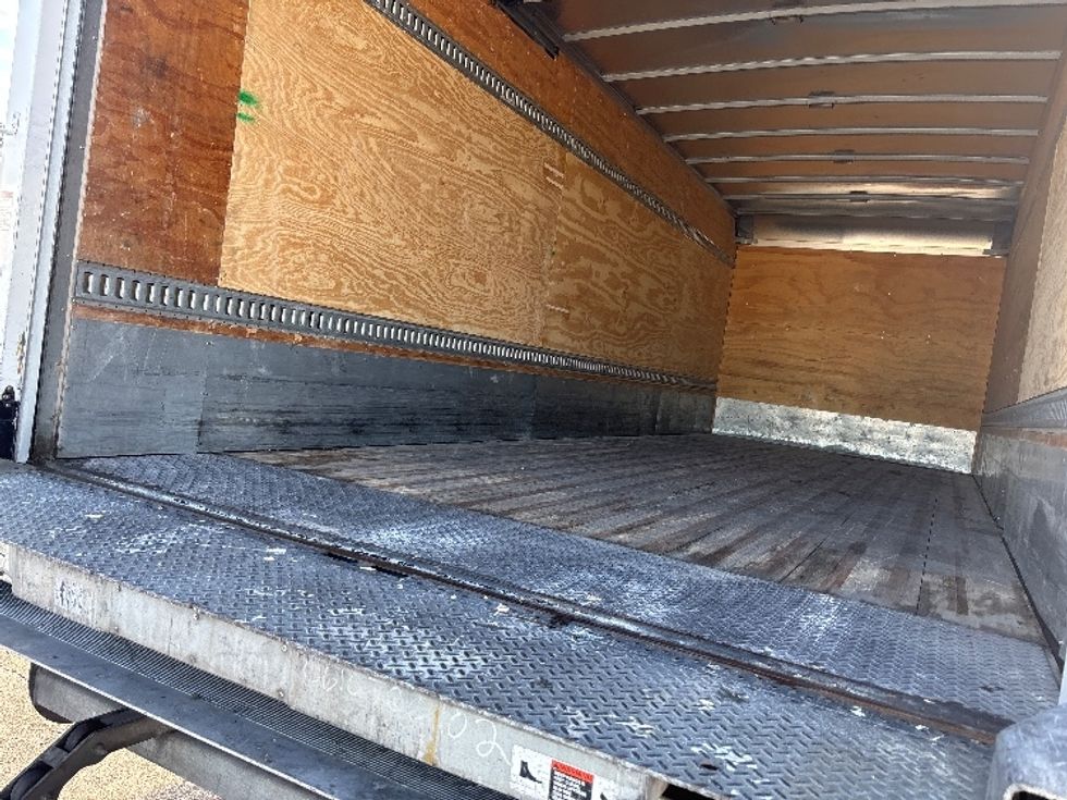 Medium Duty Box Truck-Light and Medium Duty Trucks-International-2021-MV607-Medley-FL-151,921\n\t\tmiles-$ 47,750 - Image 10